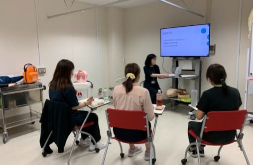 支援者研修の様子